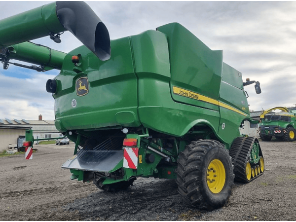 Комбайн John Deere S685i (2015)