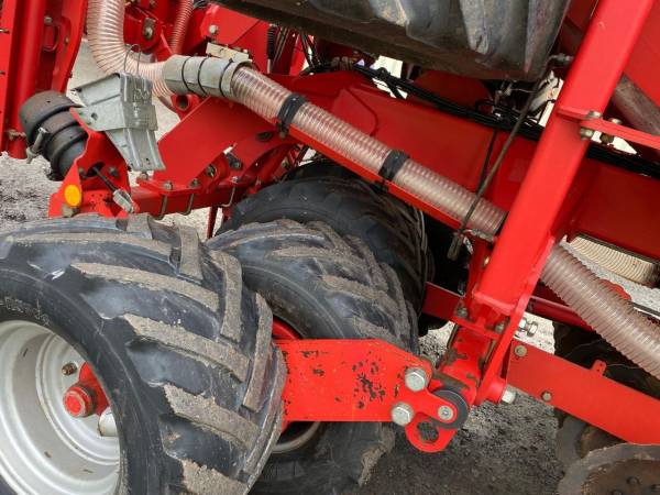Сівалка пневматична Kverneland U Drill 6000 (2013)
