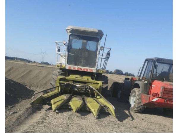Кормозбиральний комбайн Claas Jaguar 690 (1990)