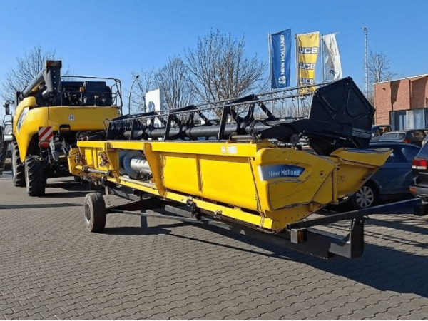 Комбайн New Holland CR 9070 (2008)