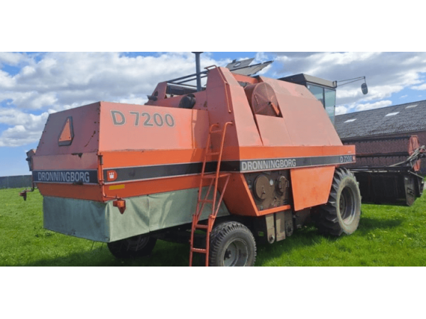 Комбайн Dronningborg D7200 (1988)