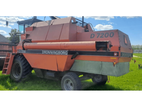 Комбайн Dronningborg D7200 (1988)