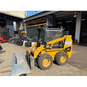 Міні-навантажувач Caterpillar 216 B3 (2013)
