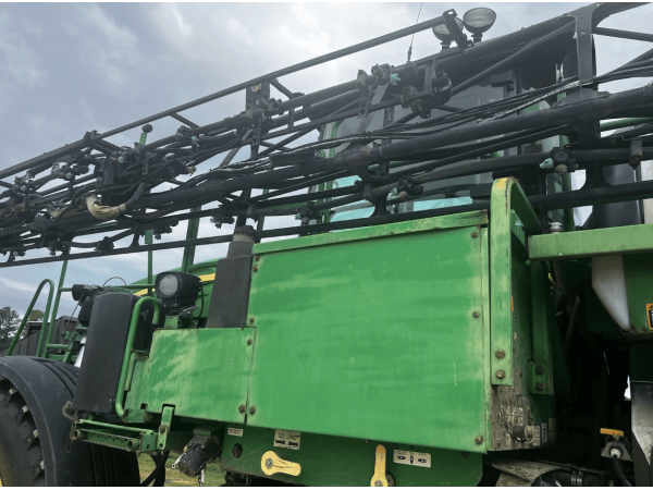 Самохідний обприскувач John Deere 4730 (2009)