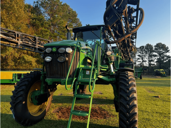 Самохідний обприскувач John Deere 4730 (2009)