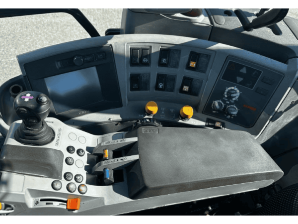Трактор Claas Axion 830 (2008)