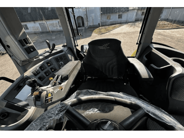Трактор Claas Axion 830 (2008)
