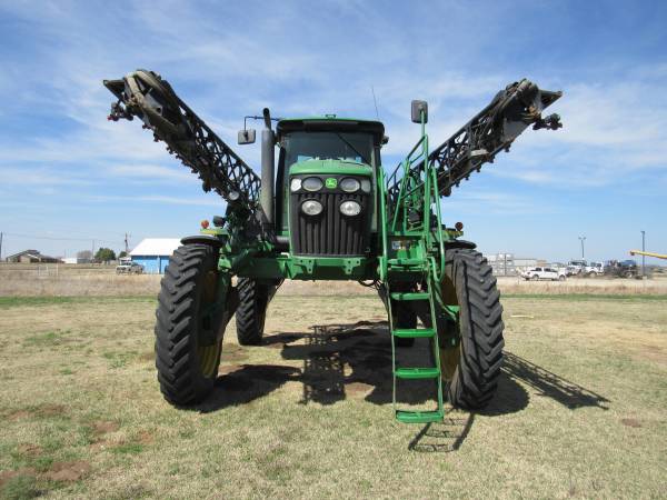 Самохідний обприскувач John Deere 4830 (2012)
