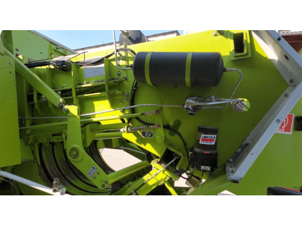 Прес-підбирач Claas Quadrant 2200