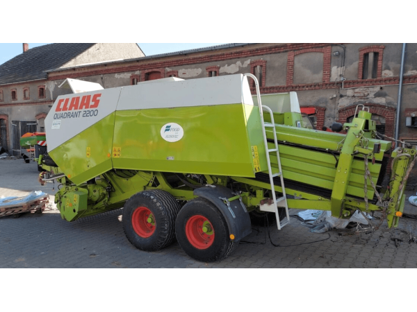 Прес-підбирач Claas Quadrant 2200