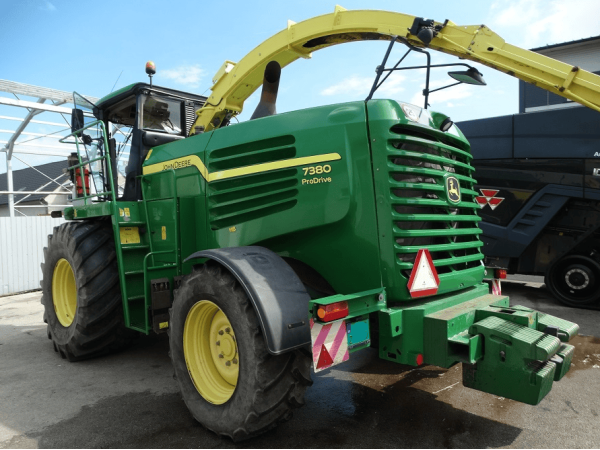 Кормозбиральний комбайн John Deere 7380