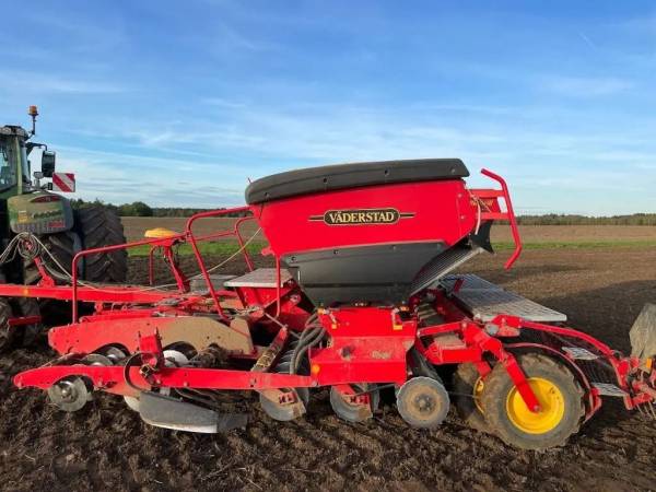 Посівний комплекс Vaderstad Rapid 400C (2018)