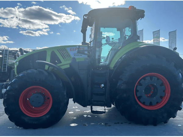 Трактор Claas Axion 920 (2018)