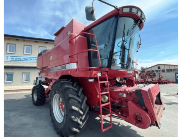 Комбайн Case IH 2388 (2002)