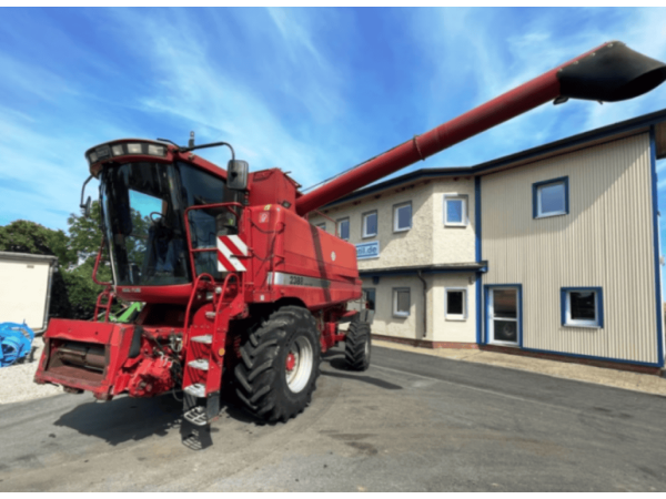 Комбайн Case IH 2388 (2002)