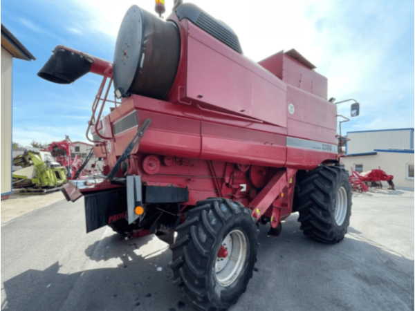Комбайн Case IH 2388 (2002)