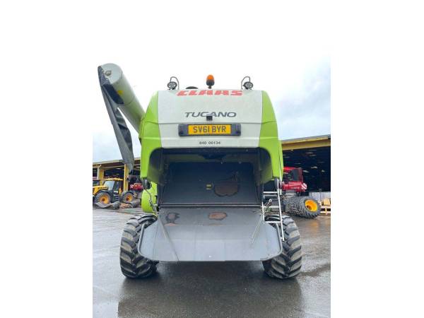 Комбайн Claas Tucano 480 (2011)