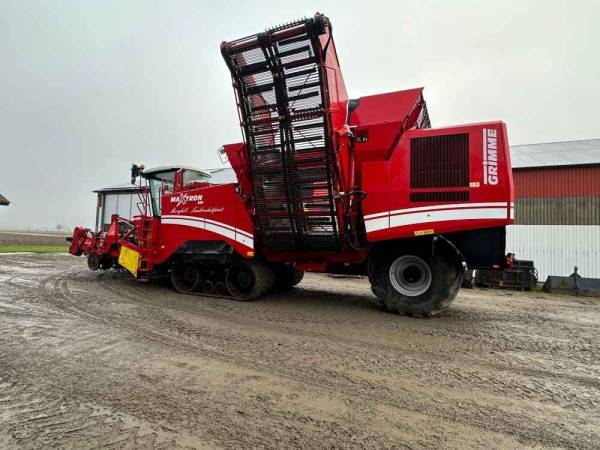 Бурякозбиральний комбайн Grimme Maxtron 620 (2010)