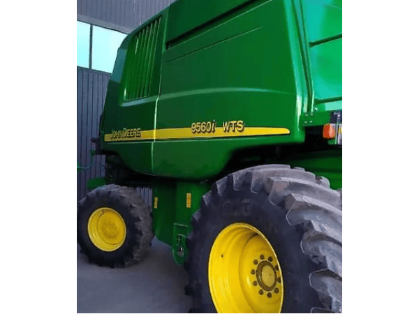 Комбайн John Deere 9560i WTS (2005)