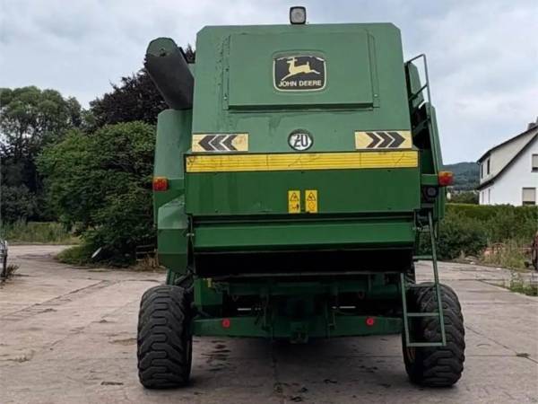 Комбайн John Deere 2264 (1997)