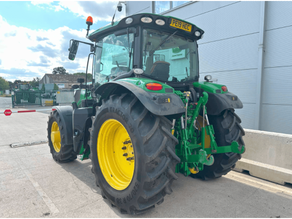 Трактор John Deere 6135R (2019)