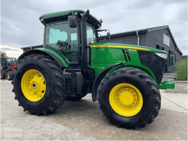  Трактор John Deere 7230R (2012)