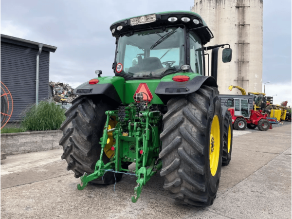  Трактор John Deere 7230R (2012)