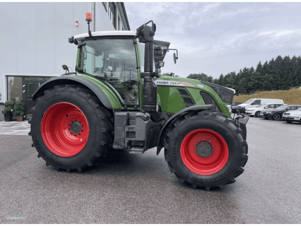 Трактор Fendt 724 Vario (2016)