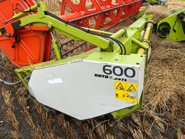 Комбайн Claas Lexion 420 (2001)