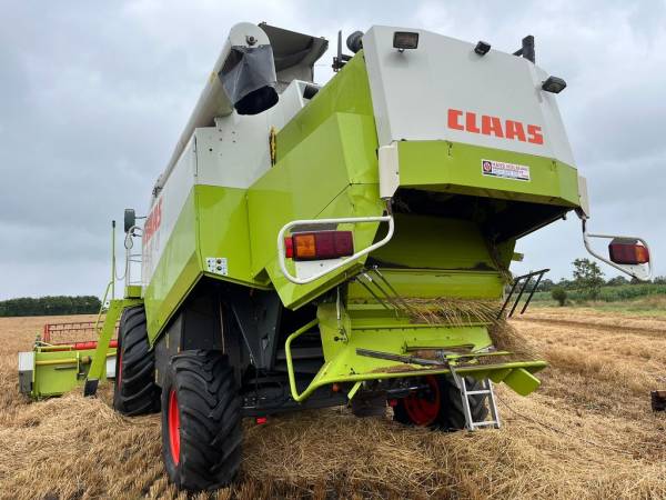 Комбайн Claas Lexion 420 (2001)