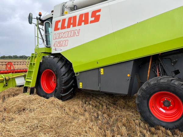 Комбайн Claas Lexion 420 (2001)