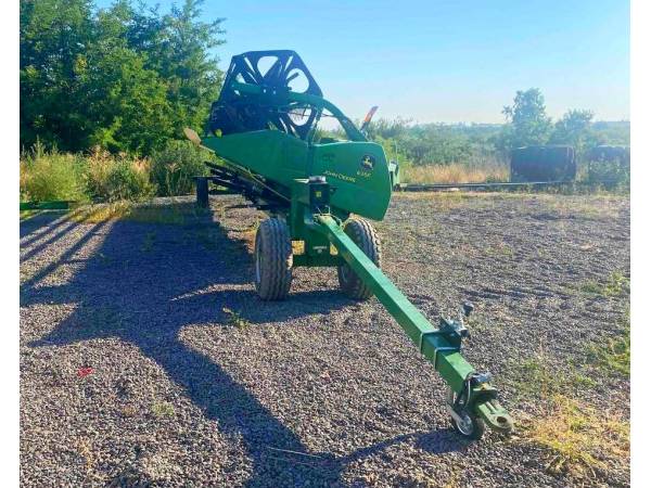Жниварка John Deere 635F