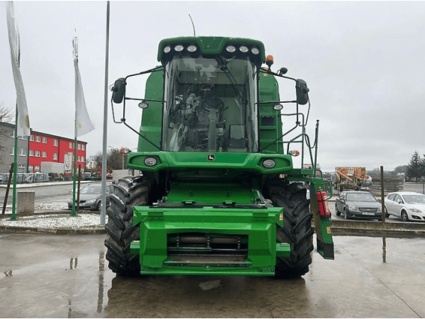 Комбайн John Deere W440 (2016)