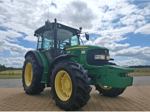 Трактор John Deere 5080M (2011)