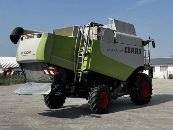 Комбайн Claas Lexion 550 (2004)