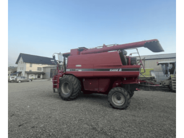 Комбайн Case IH 2366 (2001)
