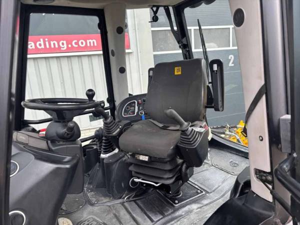 Екскаватор-навантажувач JCB 3CX (2016)