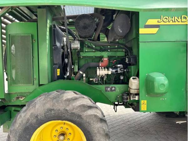 Кормозбиральний комбайн John Deere 7300 (2005)
