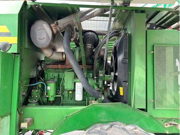 Кормозбиральний комбайн John Deere 7300 (2005)