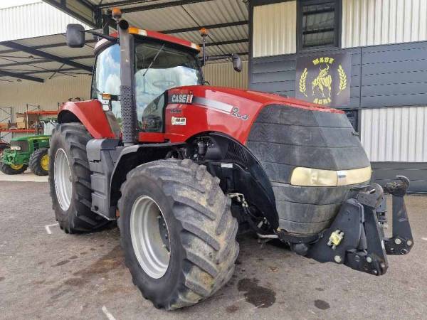 Трактор Case IH Magnum 235 (2012)