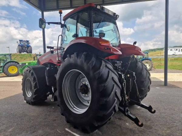 Трактор Case IH Magnum 235 (2012)