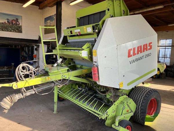 Пресс-подборщик Claas Variant 280 (2006)