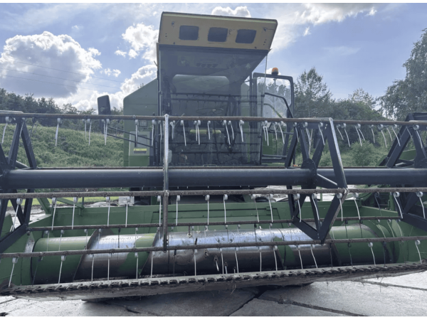 Комбайн John deere 1055
