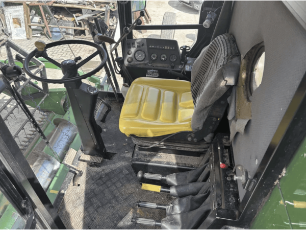 Комбайн John deere 1055