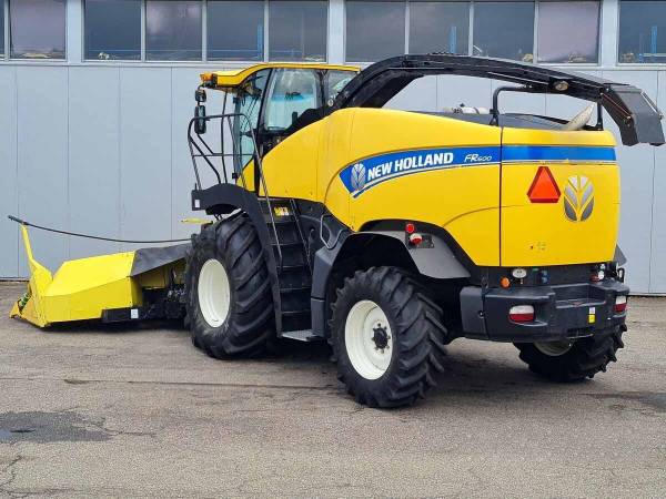 Комбайн кормозбиральний New Holland FR600 (2015)