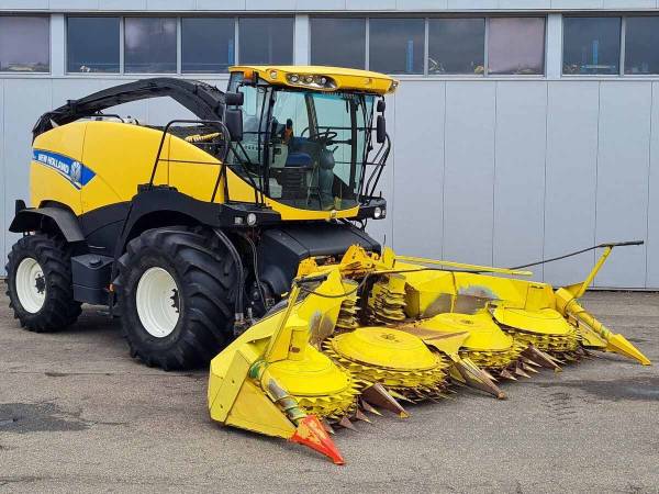Комбайн кормозбиральний New Holland FR600 (2015)