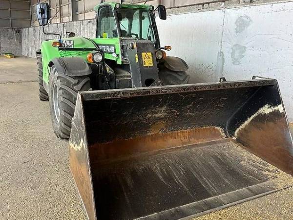 Навантажувач Deutz-Fahr Agrovector 40.8 (2015)