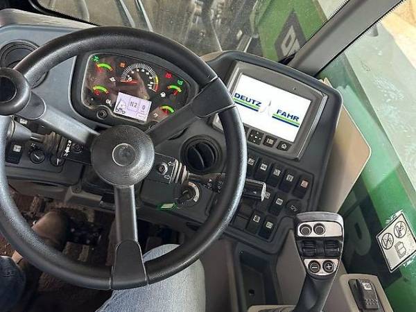 Навантажувач Deutz-Fahr Agrovector 40.8 (2015)