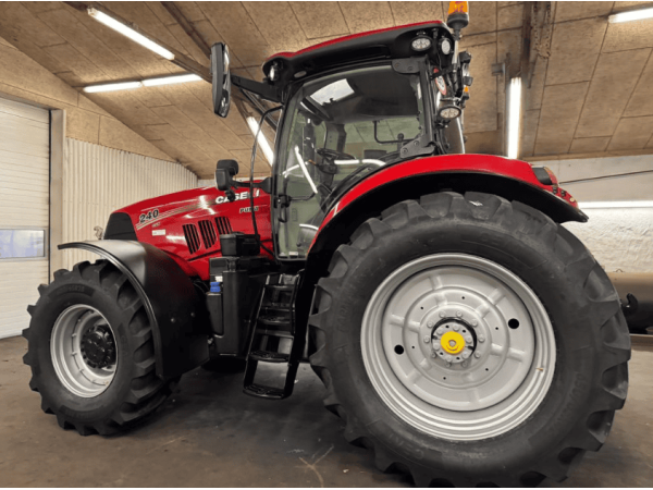 Трактор Case IH Puma 240 (2020)