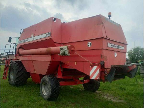 Комбайн Massey Ferguson 38 (1996)